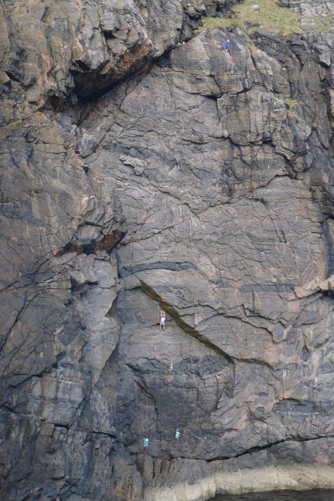 Lindy seconding Reeve on Ship of fools, E5 and Bob on the E6 to the left, Banded Walls